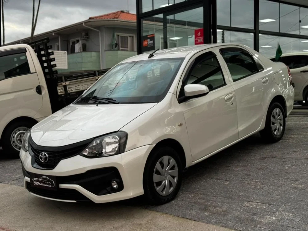 Toyota ETIOS X Sedan 1.5 Flex 16V 4p Mec.